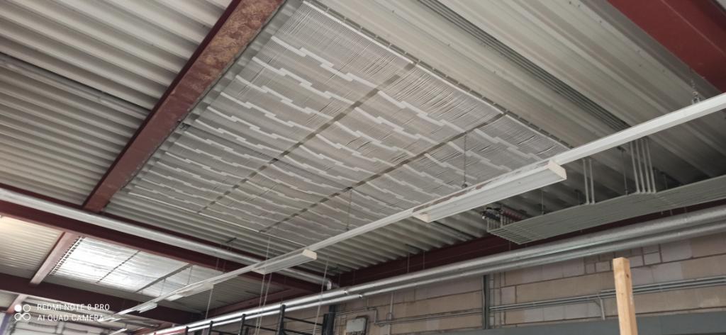 Soffitto climatizzato nella hall industriale 3